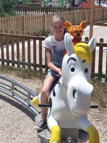 Petite rockeuse au Parc Spirou à Monteux - juin 2019